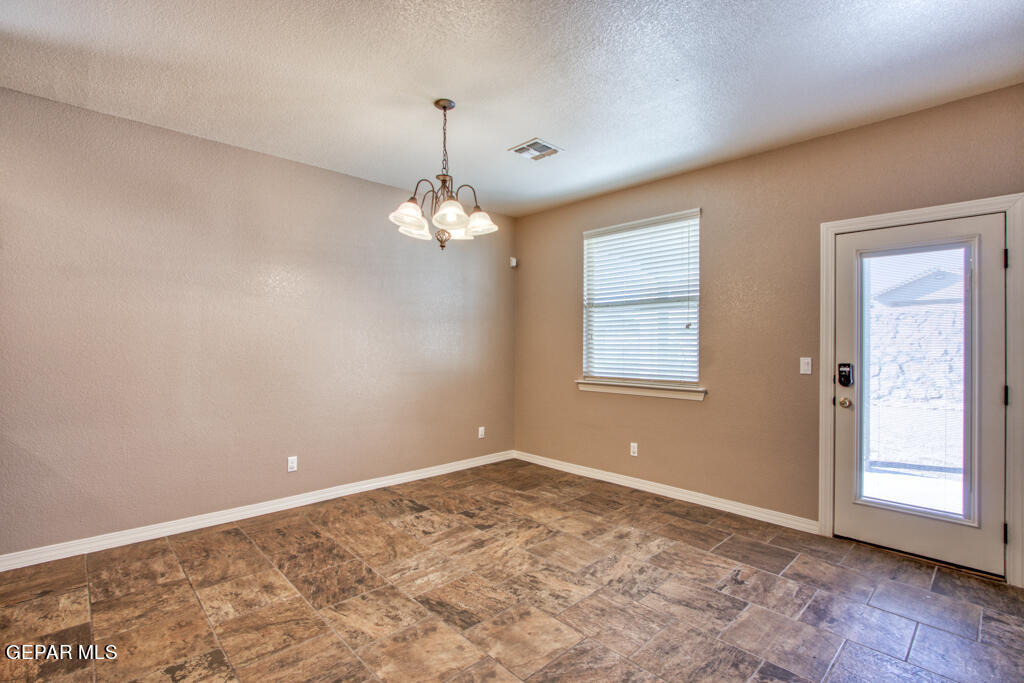 221 S Stoneside Drive - Photo 9