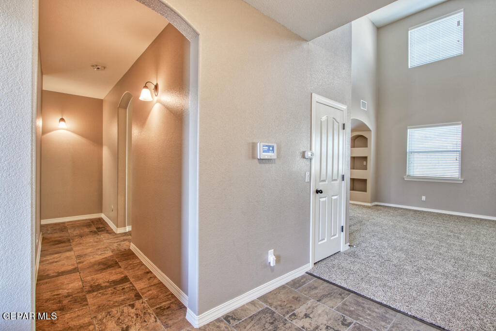 221 S Stoneside Drive - Photo 2