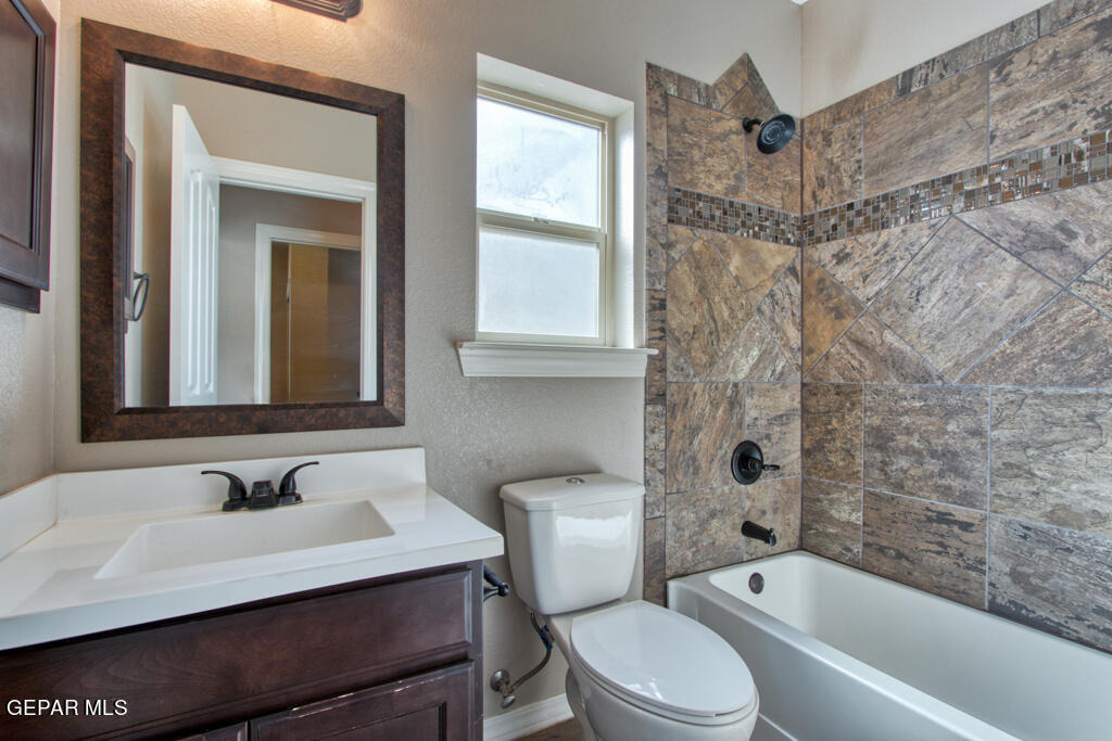 221 S Stoneside Drive - Photo 18