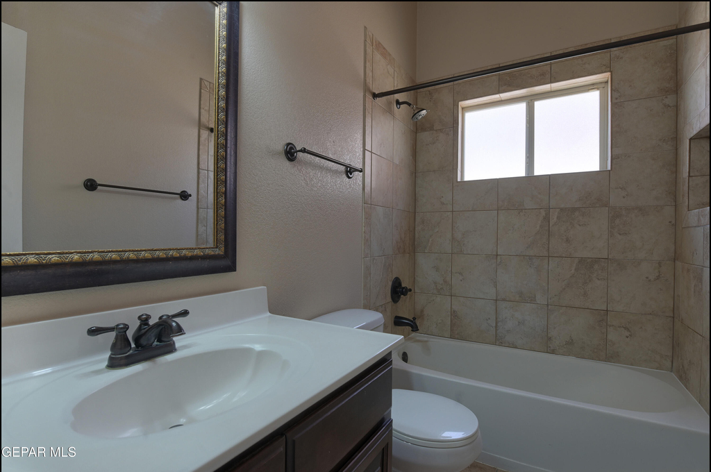 11420 Victor Flores Place - Photo 36