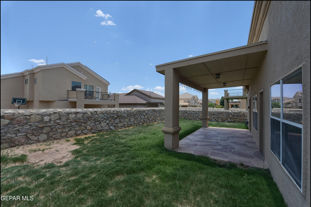 11420 Victor Flores Place - Photo 46
