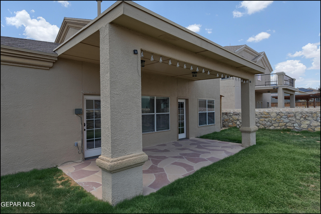 11420 Victor Flores Place - Photo 45