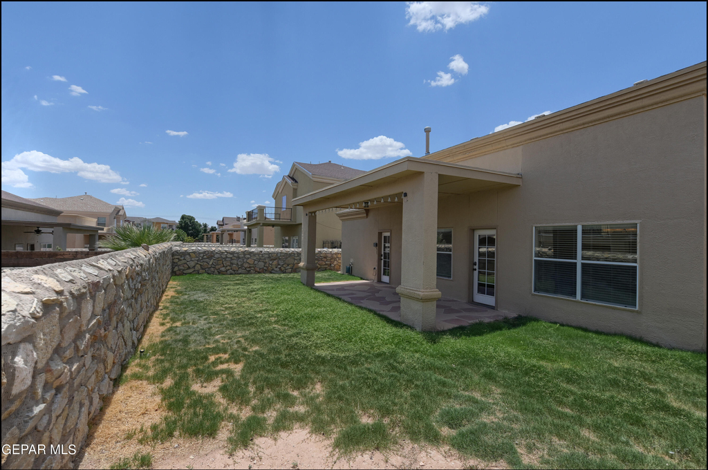 11420 Victor Flores Place - Photo 48