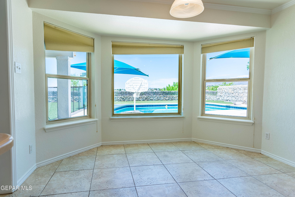 7033 San Marino Drive - Photo 10