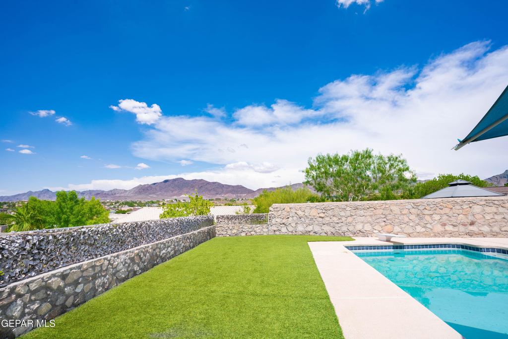 7033 San Marino Drive - Photo 45