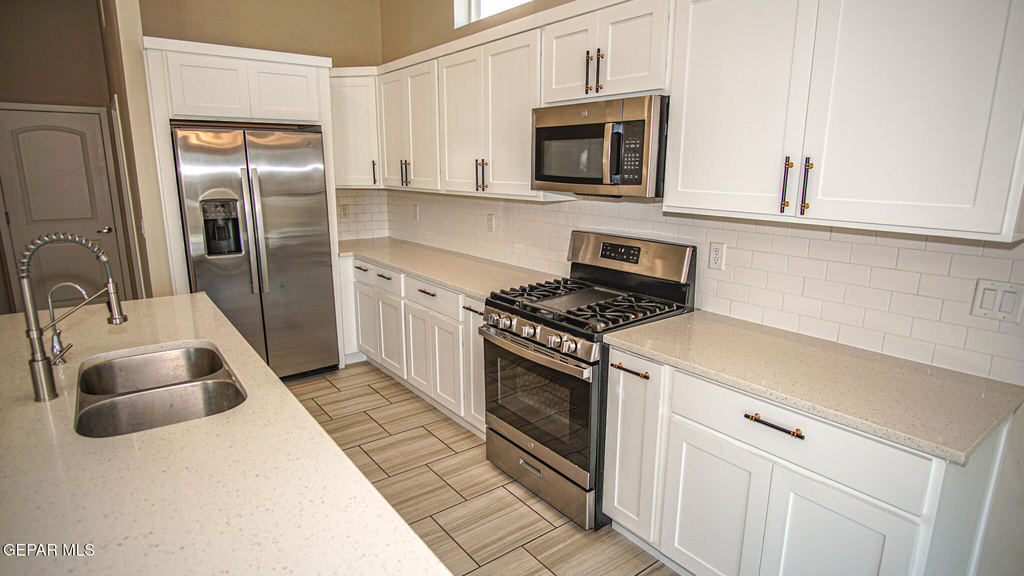 7788 Enchanted Falcon Lane - Photo 15