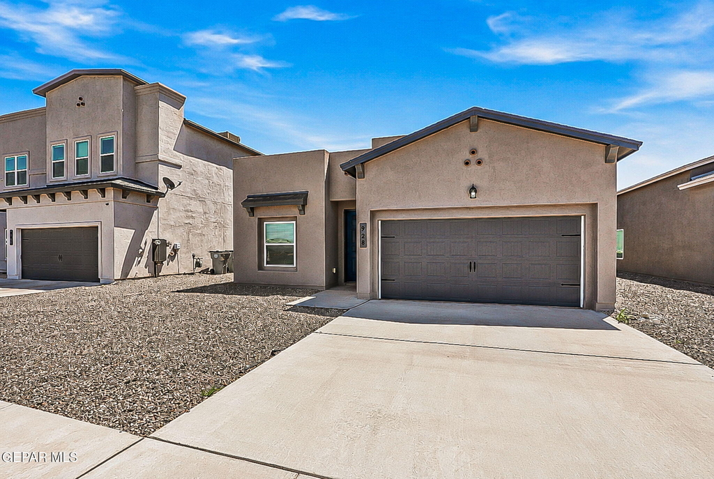 928 Keenland Avenue - Photo 1