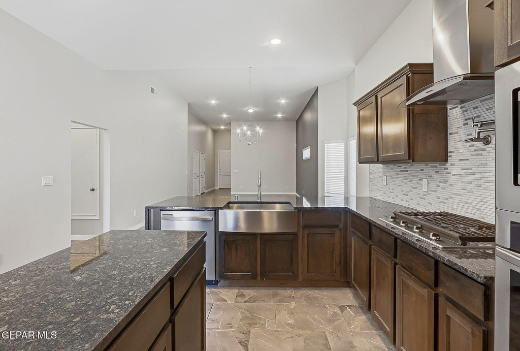 928 Keenland Avenue - Photo 18