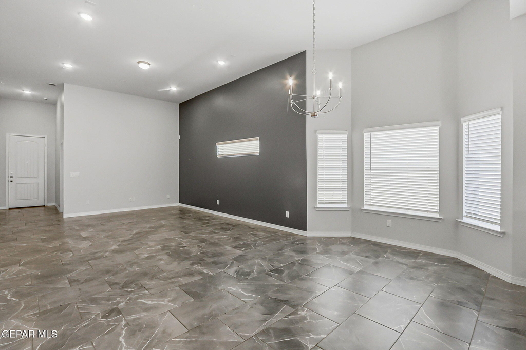 928 Keenland Avenue - Photo 10
