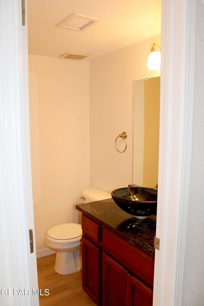 1720 Firehouse Drive - Photo 7