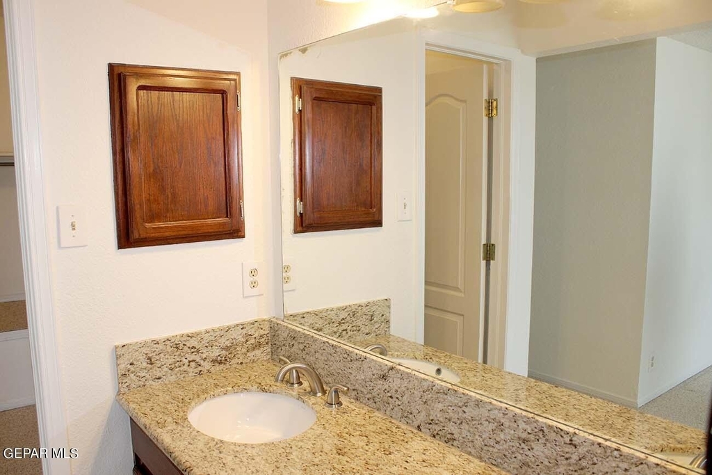 1720 Firehouse Drive - Photo 11