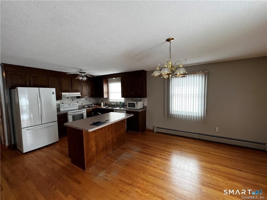 58 Charles Street - Photo 1