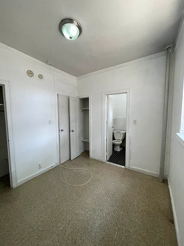  35th street - Photo 5