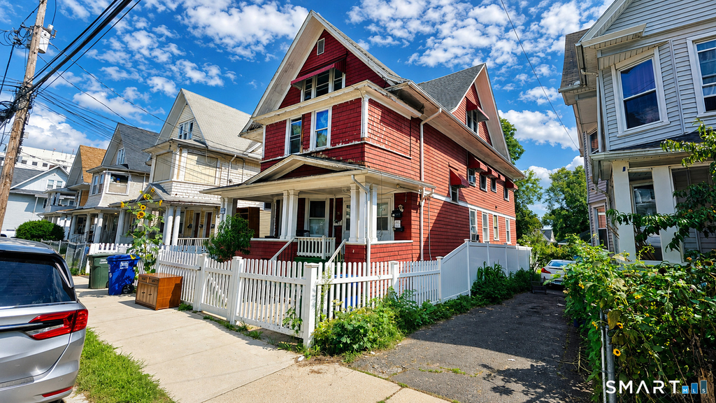 55 Bronx Avenue - Photo 0