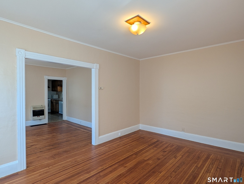 24 Thompson Court - Photo 2