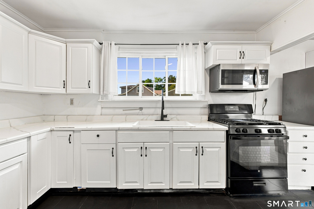 109 Johnson Street - Photo 15