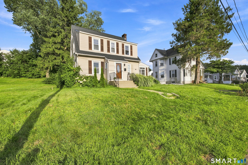 109 Johnson Street - Photo 1