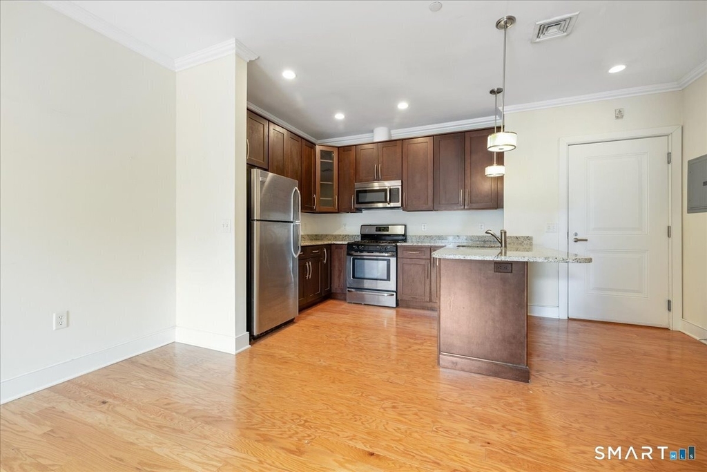 485 Summer Street - Photo 9