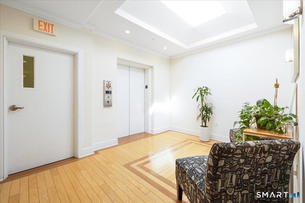 485 Summer Street - Photo 3