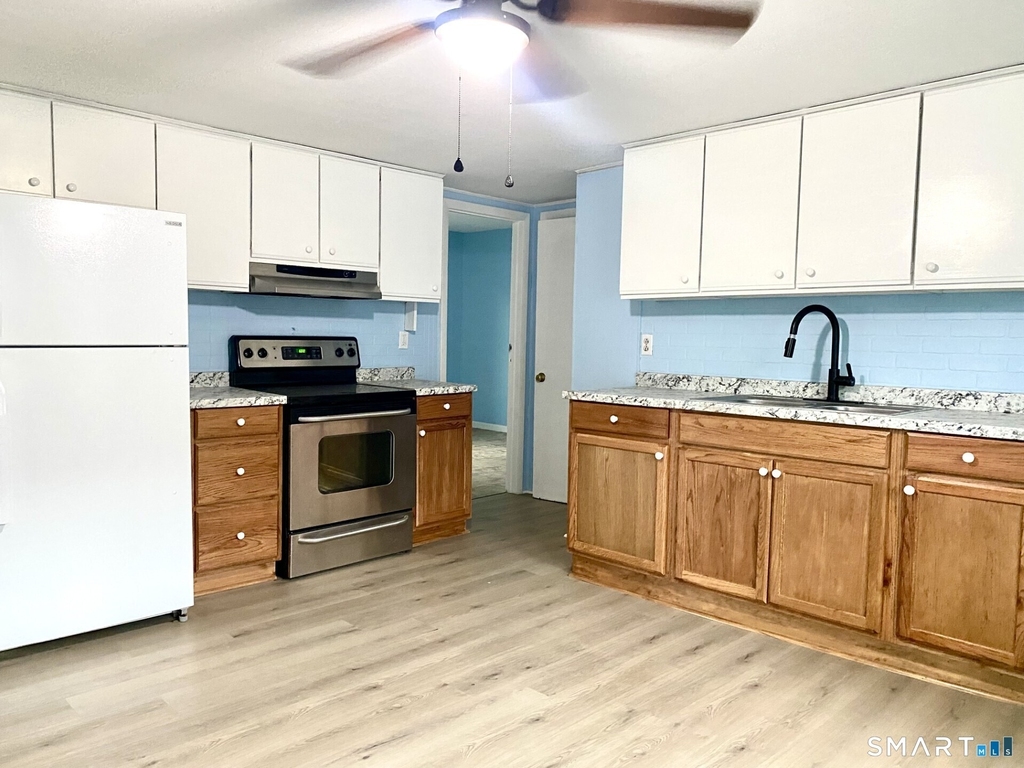 24 Rocky Hill Avenue - Photo 1