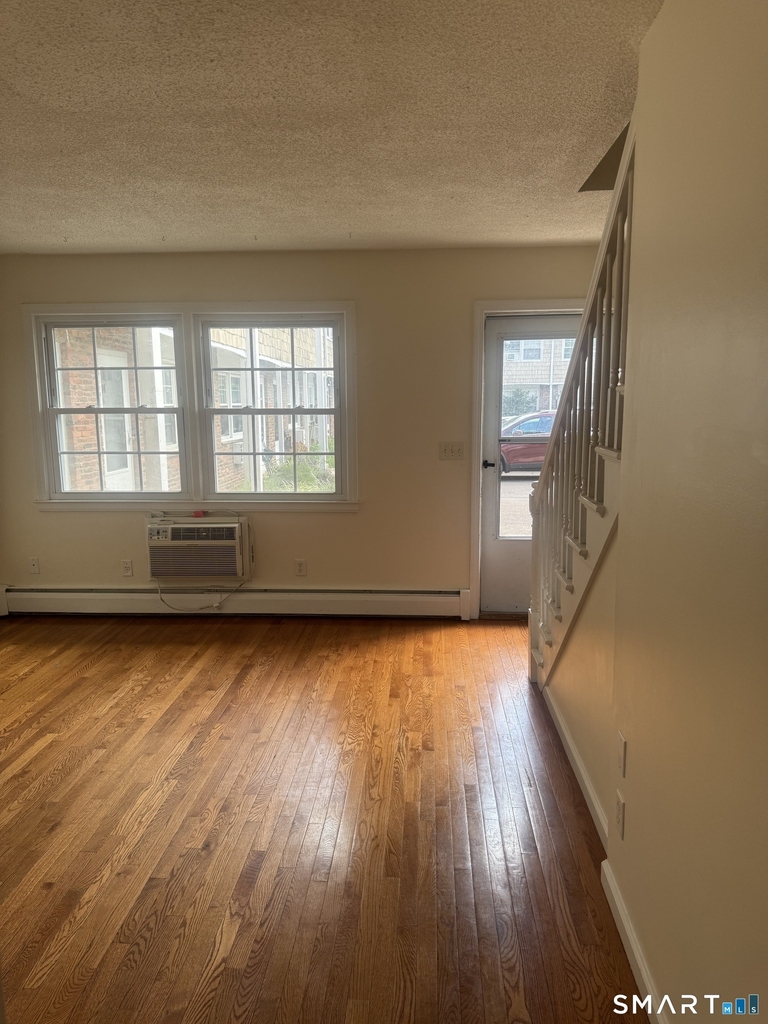 116 Commerce Street - Photo 2