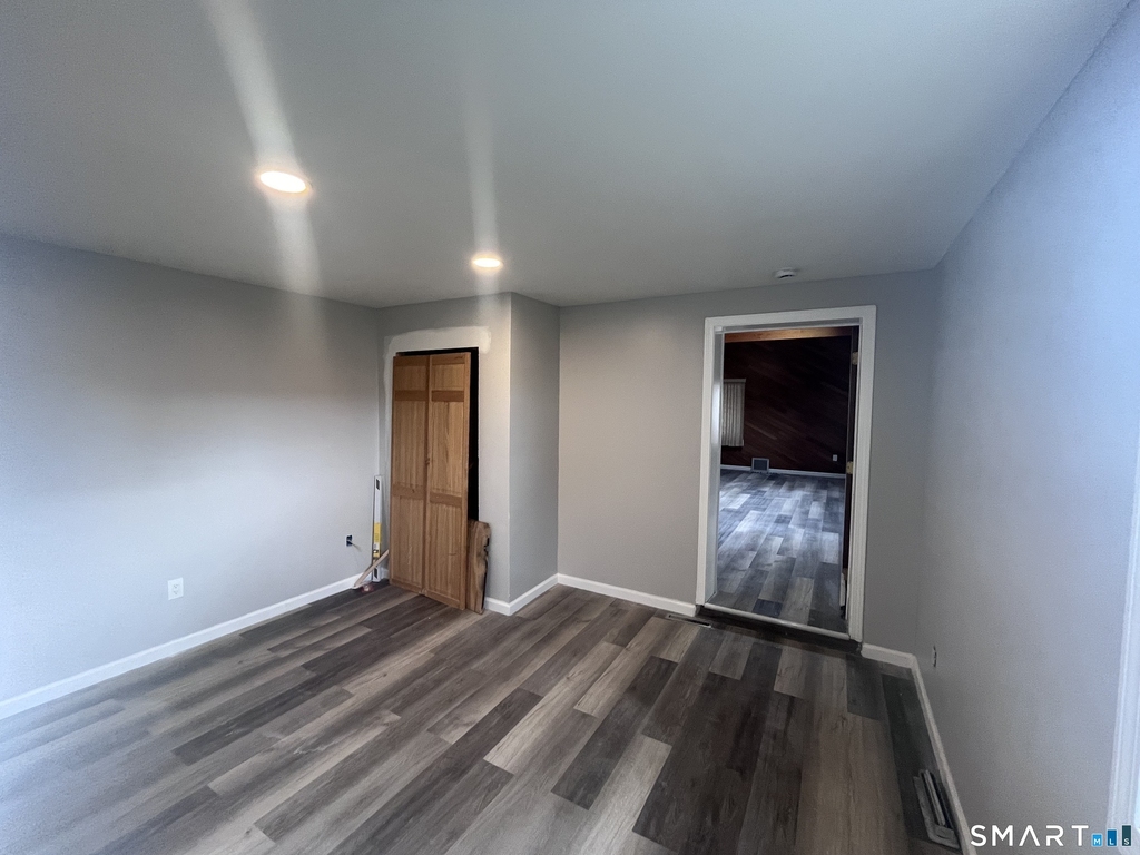 409 Oak Avenue - Photo 13