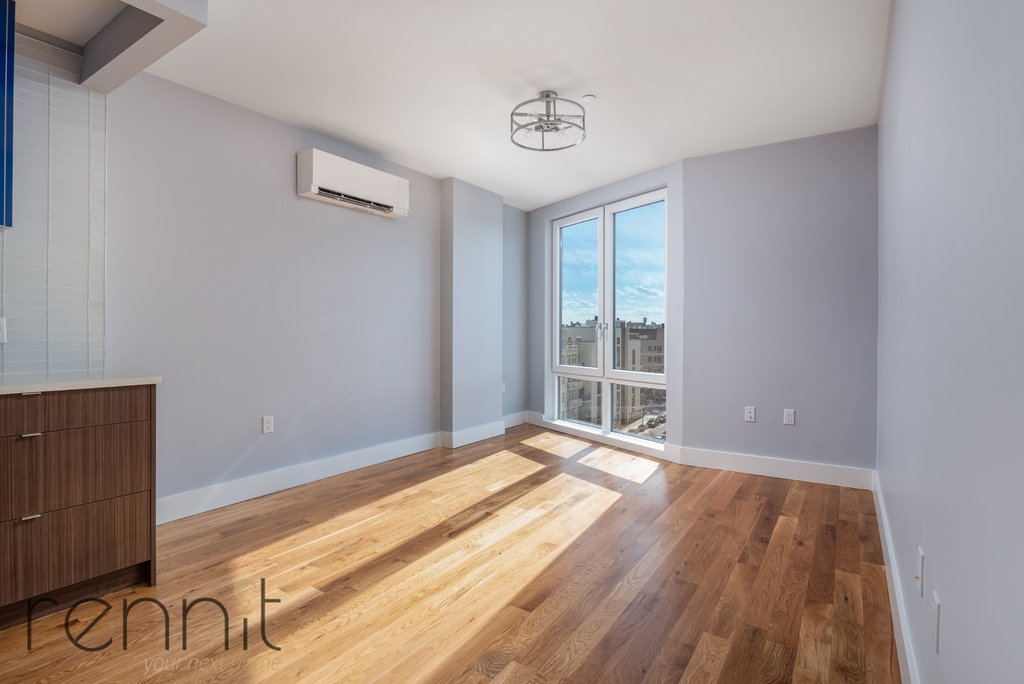 56 Ainslie Street - Photo 3