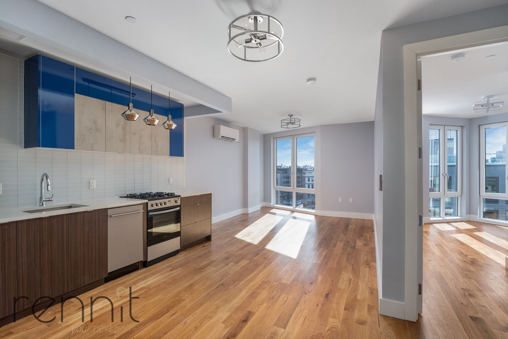 56 Ainslie Street - Photo 0
