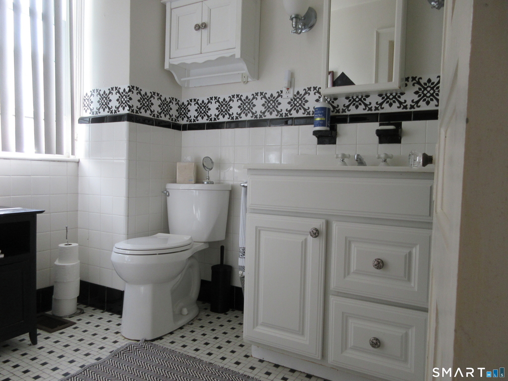 10 Elliott Avenue - Photo 13
