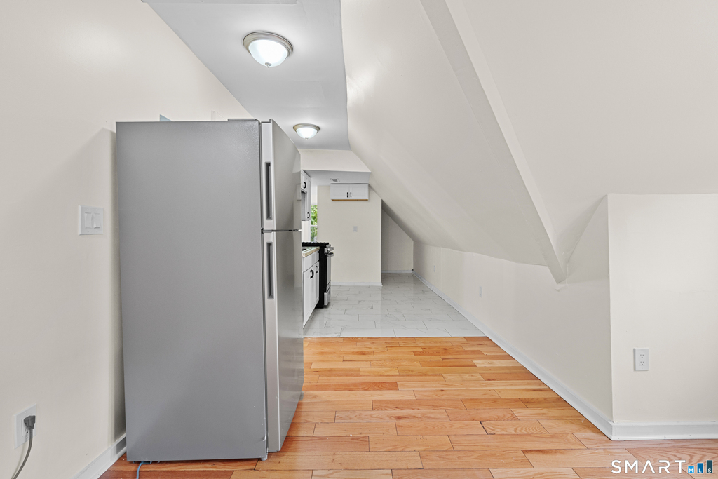 693 Dixwell Avenue - Photo 4
