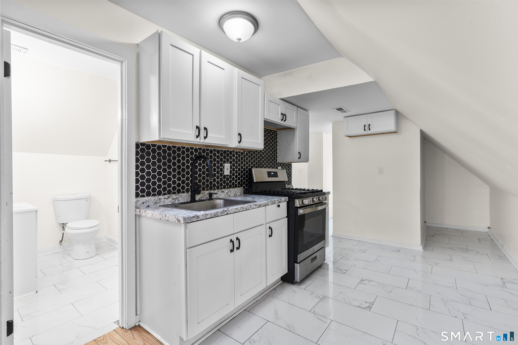 693 Dixwell Avenue - Photo 3