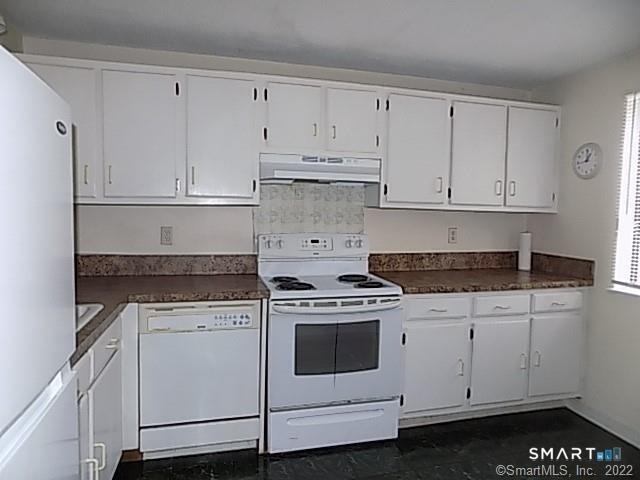 7 Padanaram Road - Photo 5