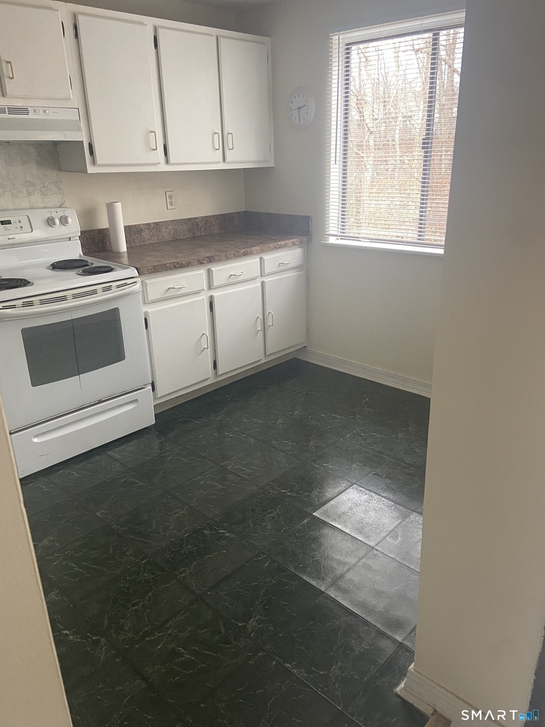 7 Padanaram Road - Photo 16