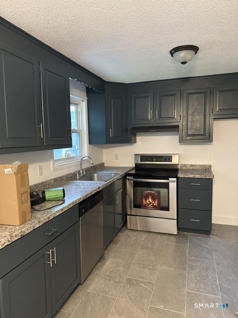 21 Hurlburt Street - Photo 2
