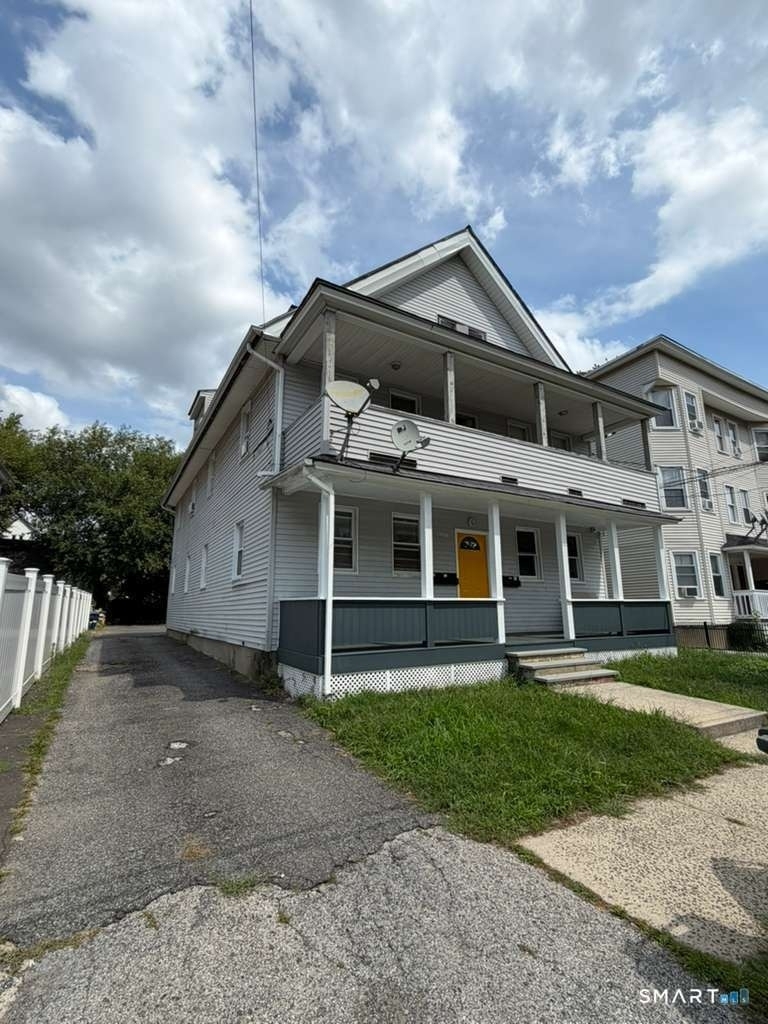 1144 Hancock Avenue - Photo 1
