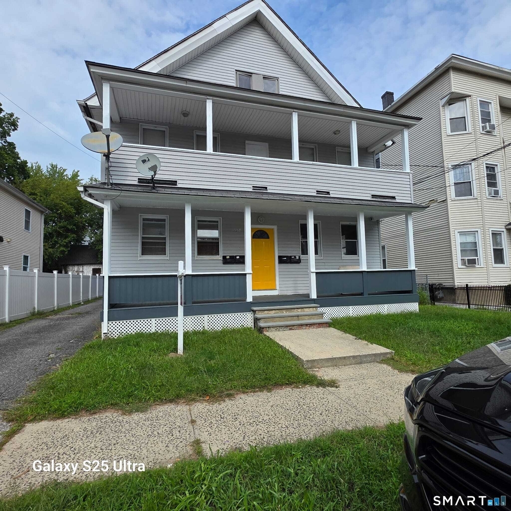 1144 Hancock Avenue - Photo 2