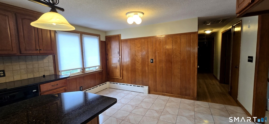 453 Strickland Street - Photo 10