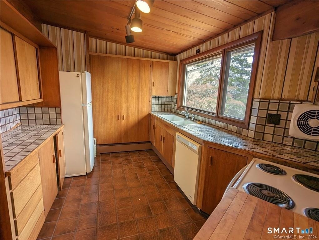 66 Ball Hill Road - Photo 12