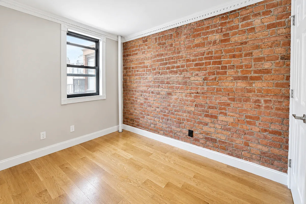 115 Mulberry Street - Photo 3