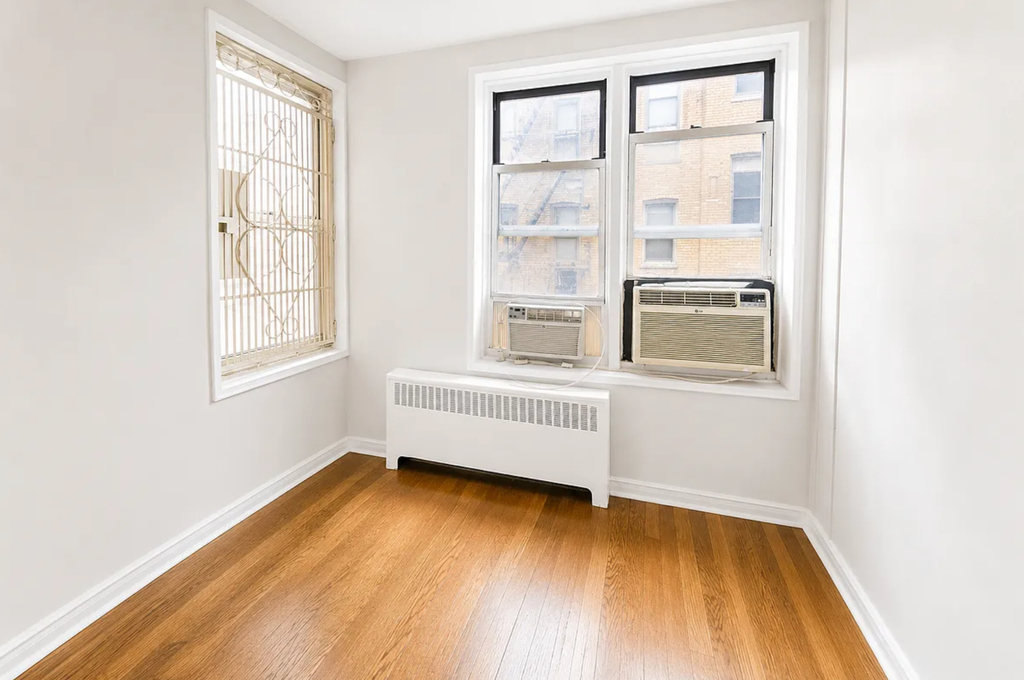 340 East 58th Street - Photo 2