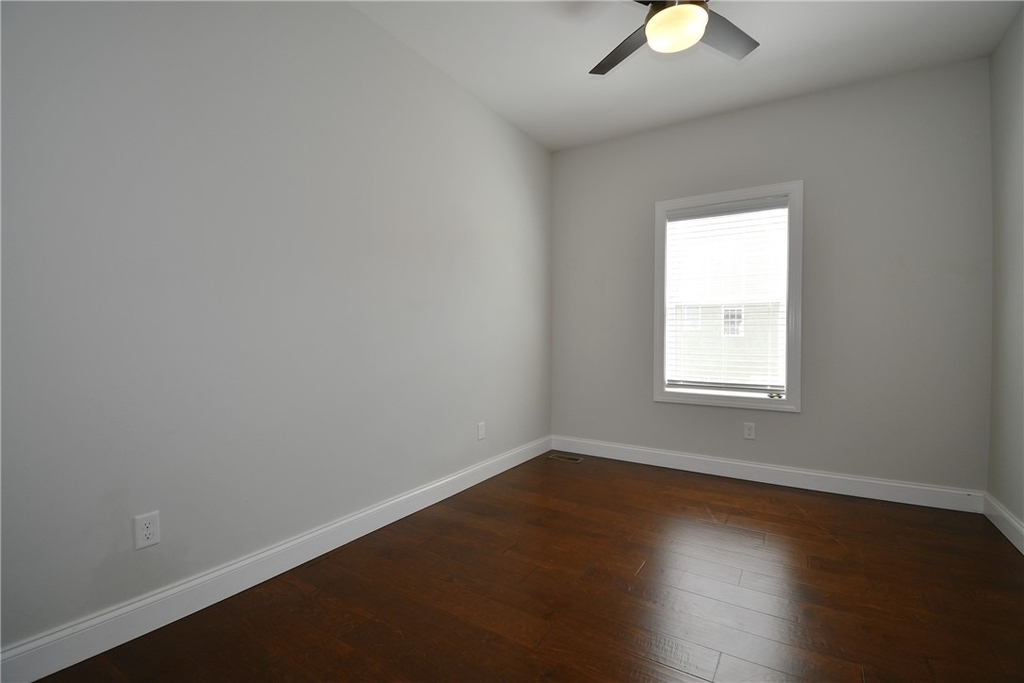 212 Park Pl - Photo 18