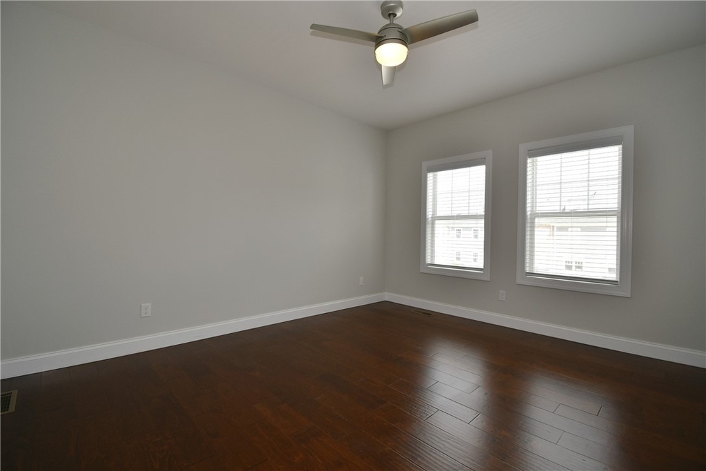 212 Park Pl - Photo 11