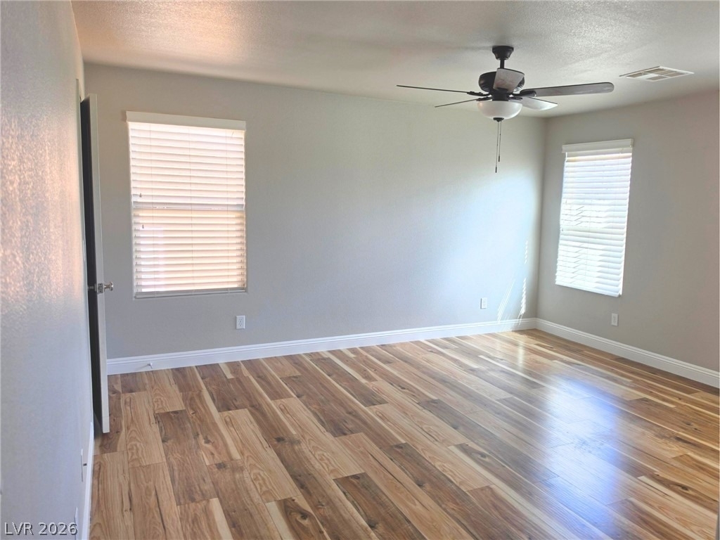10627 Pennant Avenue - Photo 7