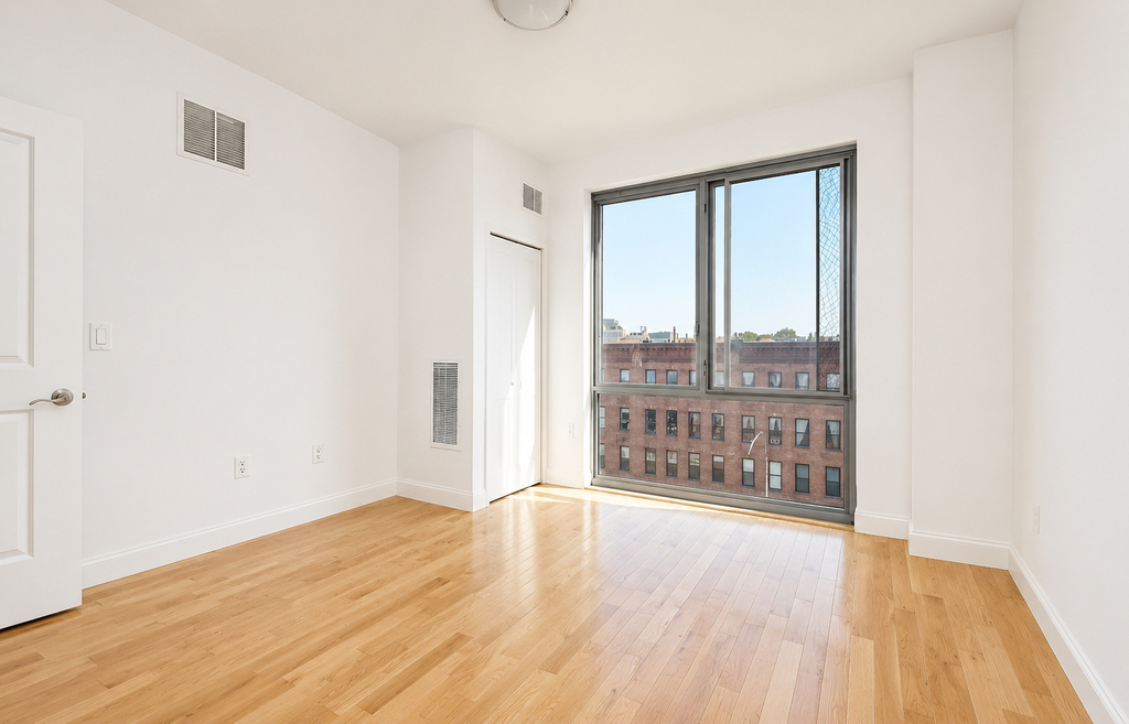 110 4th Ave. 3E - Photo 3