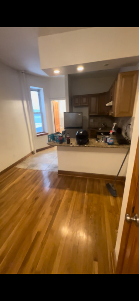 440 East 58th Street - Photo 2