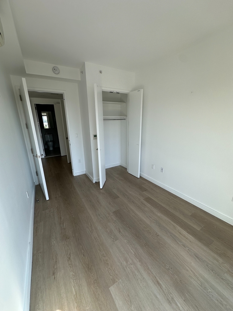 527 Grand Avenue, Brooklyn, NY 11238 - Photo 8