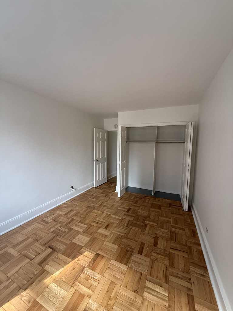 435 East 79th Street - Photo 6