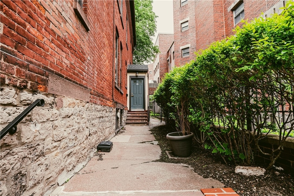 140 Gibbs Street - Photo 14