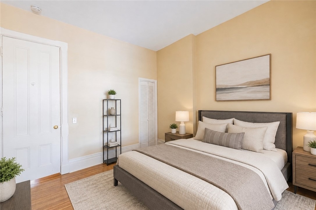 130 Gibbs Street - Photo 1