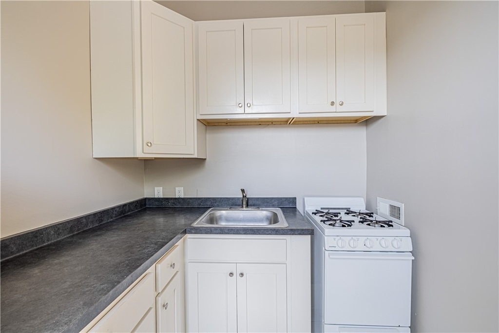 136 Gibbs Street - Photo 13